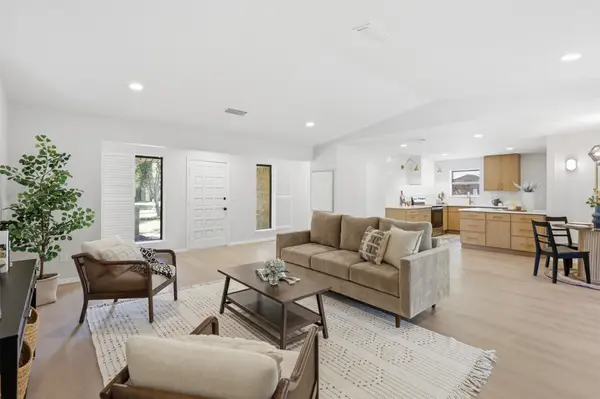 8 Green View Circle, Richardson, TX 75081