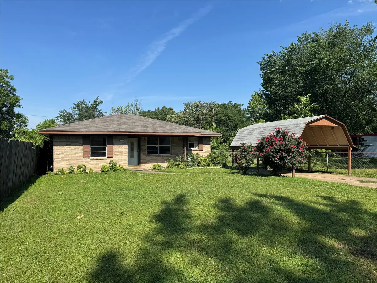 560 26th Street Sw, Paris, TX 75460 - #1