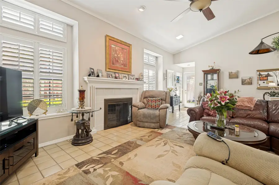 1212 Boardwalk Street, Arlington, TX 76011 - #3
