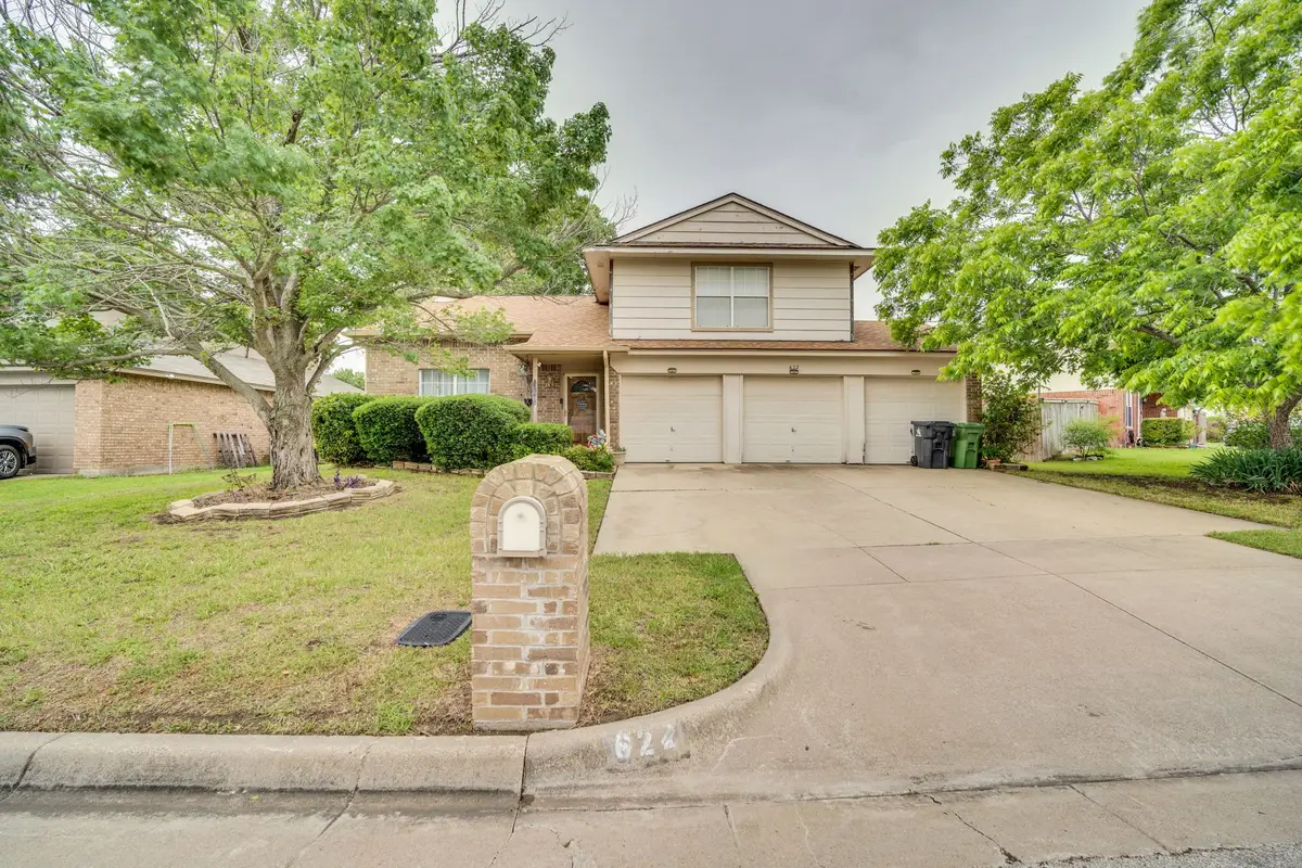 622 Lemon Drive, Arlington, TX 76018 - #1