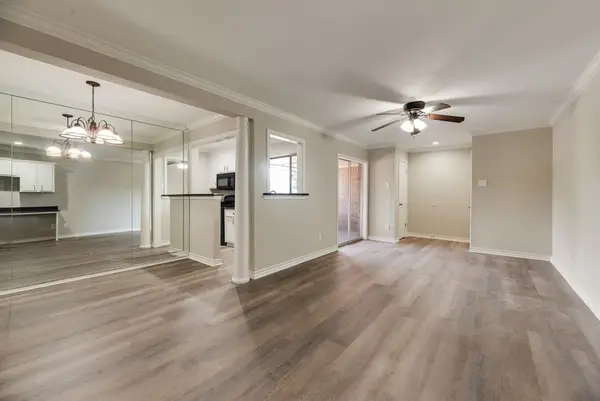 2802 Escada Drive #207, Farmers Branch, TX 75234