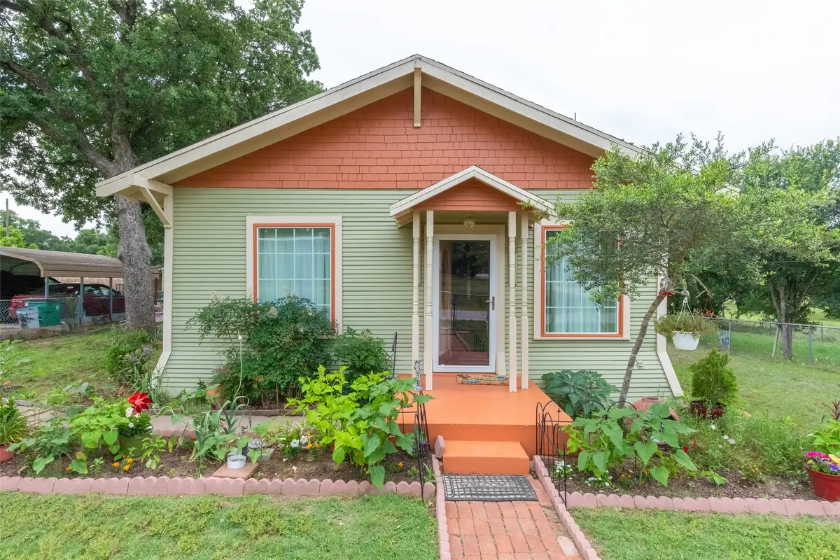 208 Frost Street, Eastland, TX 76448 - #1