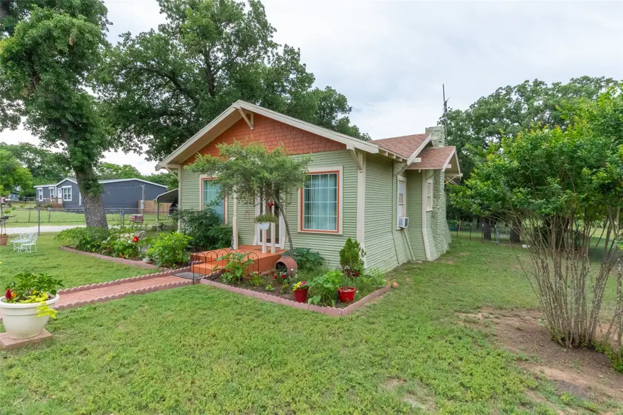 208 Frost Street, Eastland, TX 76448 - #2