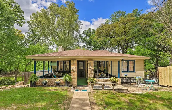 9886 Lake Haven Circle, Fort Worth, TX 76108