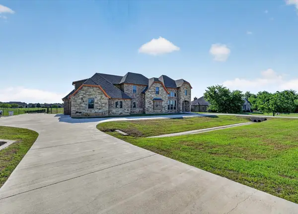 1710 Winding Creek Lane, Rockwall, TX 75032