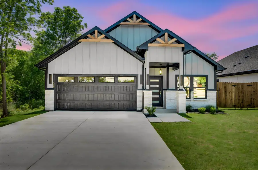 312 Matthew Street, Hillsboro, TX 76645 - #2