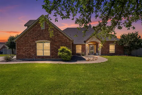 2900 Aston Meadows Drive, Haslet, TX 76052