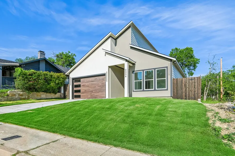 2504 Vaughn Boulevard, Fort Worth, TX 76105 - #2