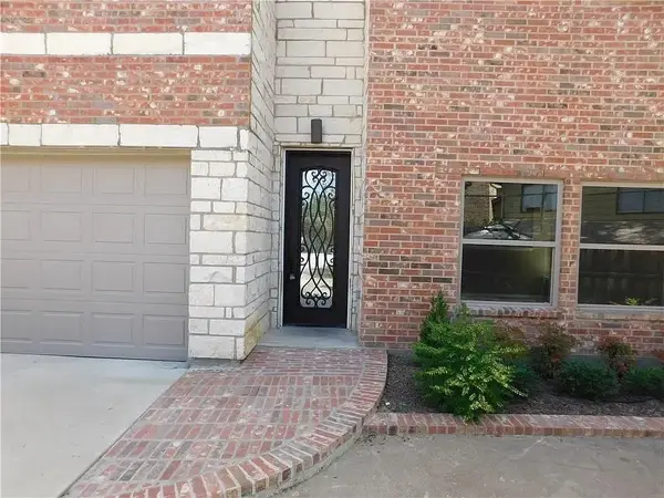 2240 Jackson Circle #B, Carrollton, TX 75006