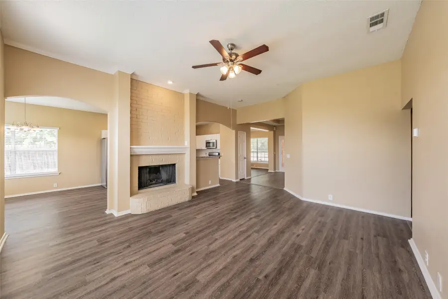 1301 Woodthorpe Drive, Mesquite, TX 75181 - #3