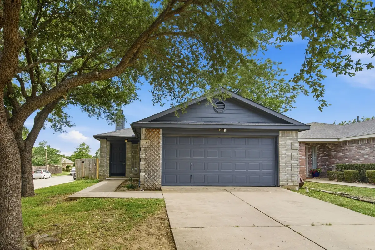916 Savage Drive, Denton, TX 76207 - #1