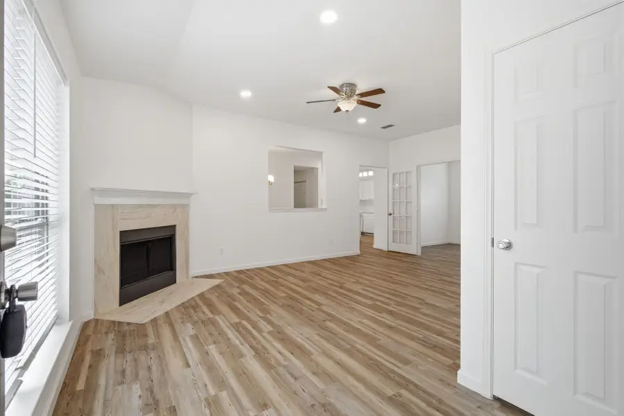 916 Savage Drive, Denton, TX 76207 - #2