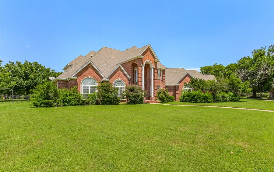 3107 Harris Street, Gainesville, TX 76240 - #2