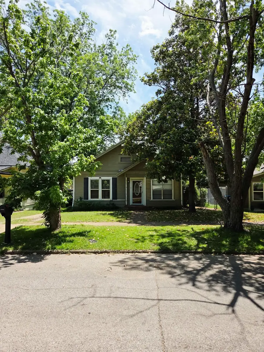 1120 W Main Street, Denison, TX 75020 - #3