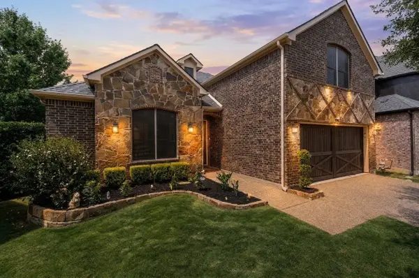 8421 La Fontaine Drive, North Richland Hills, TX 76182