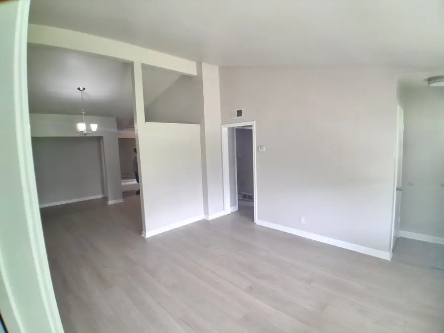 3221 Ridgeview Circle, Irving, TX 75062 - #2