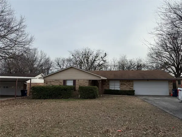 415 W Highland Drive, Whitewright, TX 75491