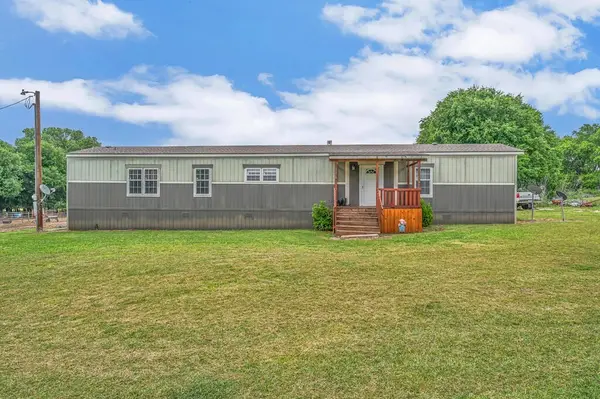 1176 Blue Cut Road N, McGregor, TX 76657