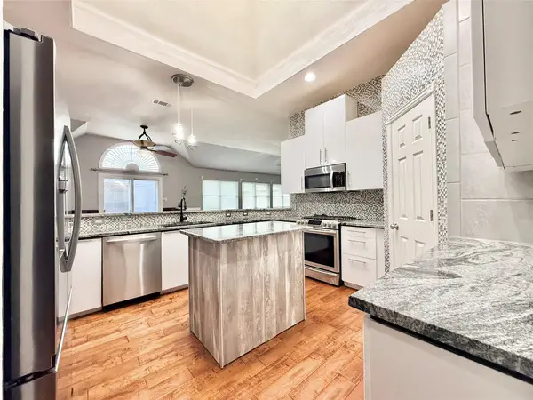 10123 Andre Drive, Irving, TX 75063