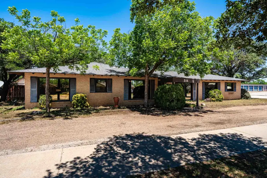 514 W Lake Drive, Hamlin, TX 79520 - #3