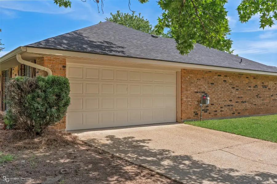 8669 Chalmette Drive, Shreveport, LA 71115 - #2