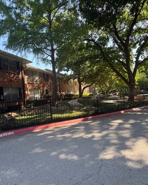 3016 Mahanna Springs Drive #C, Dallas, TX 75235