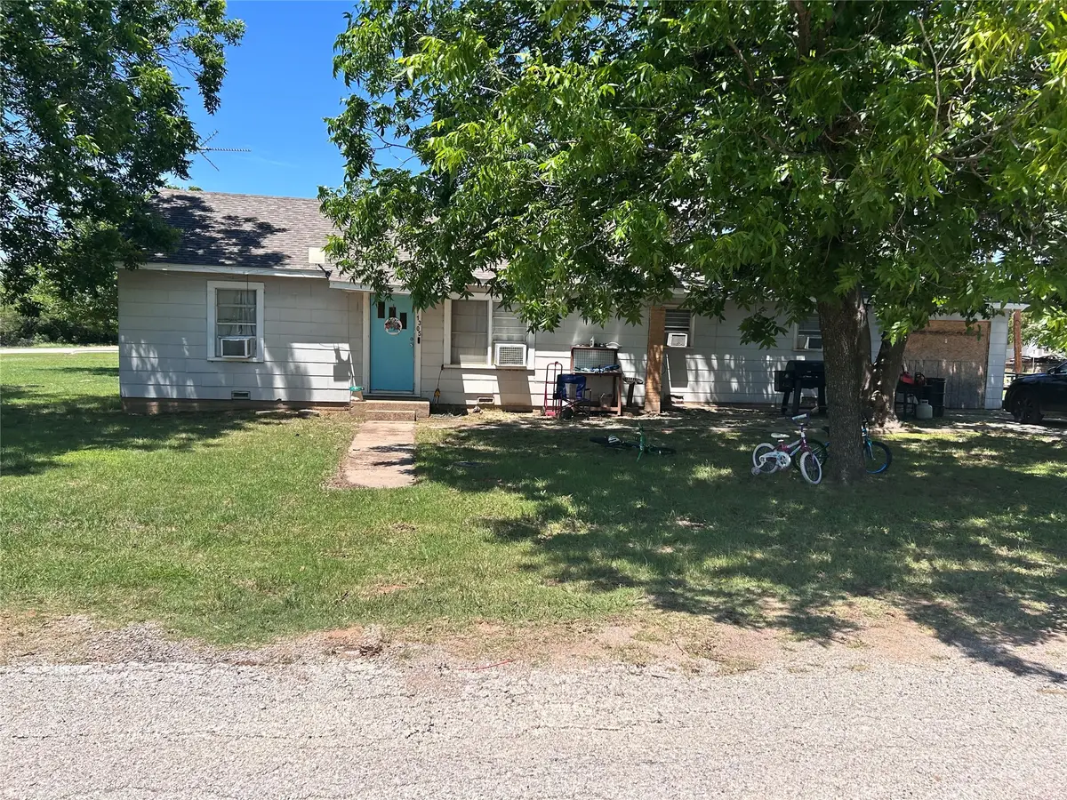 1305 Oak, Megargel, TX 76370 - #1