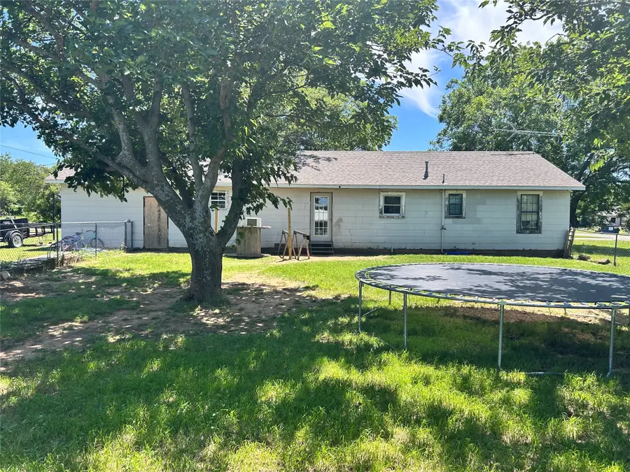 1305 Oak, Megargel, TX 76370 - #2