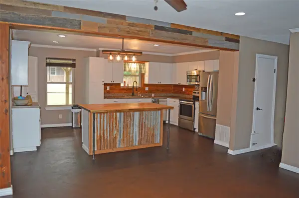 2024 Walker Street, Granbury, TX 76048