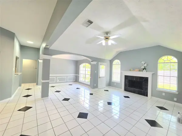 13618 Sablegrove Lane, Houston, TX 77014