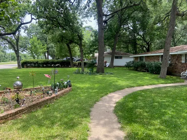 2333 N Carrier Parkway, Grand Prairie, TX 75050 - #3