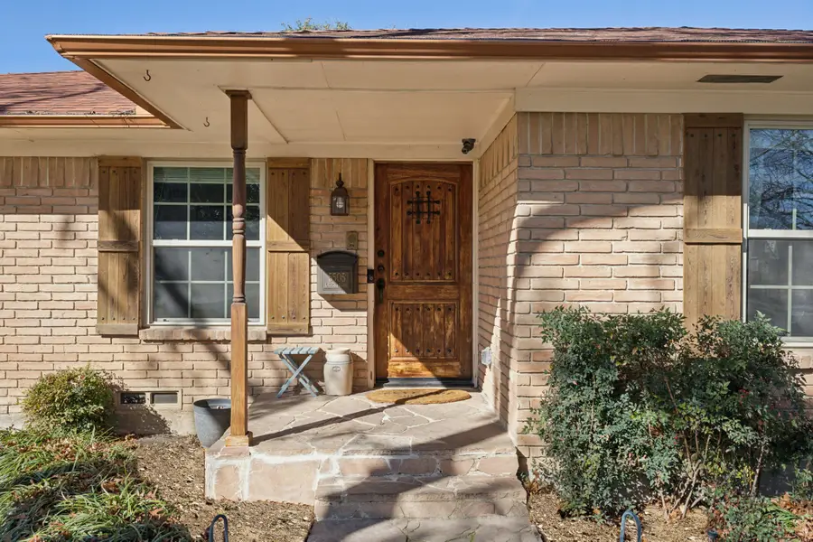 5505 Ledgestone Drive, Dallas, TX 75214 - #2