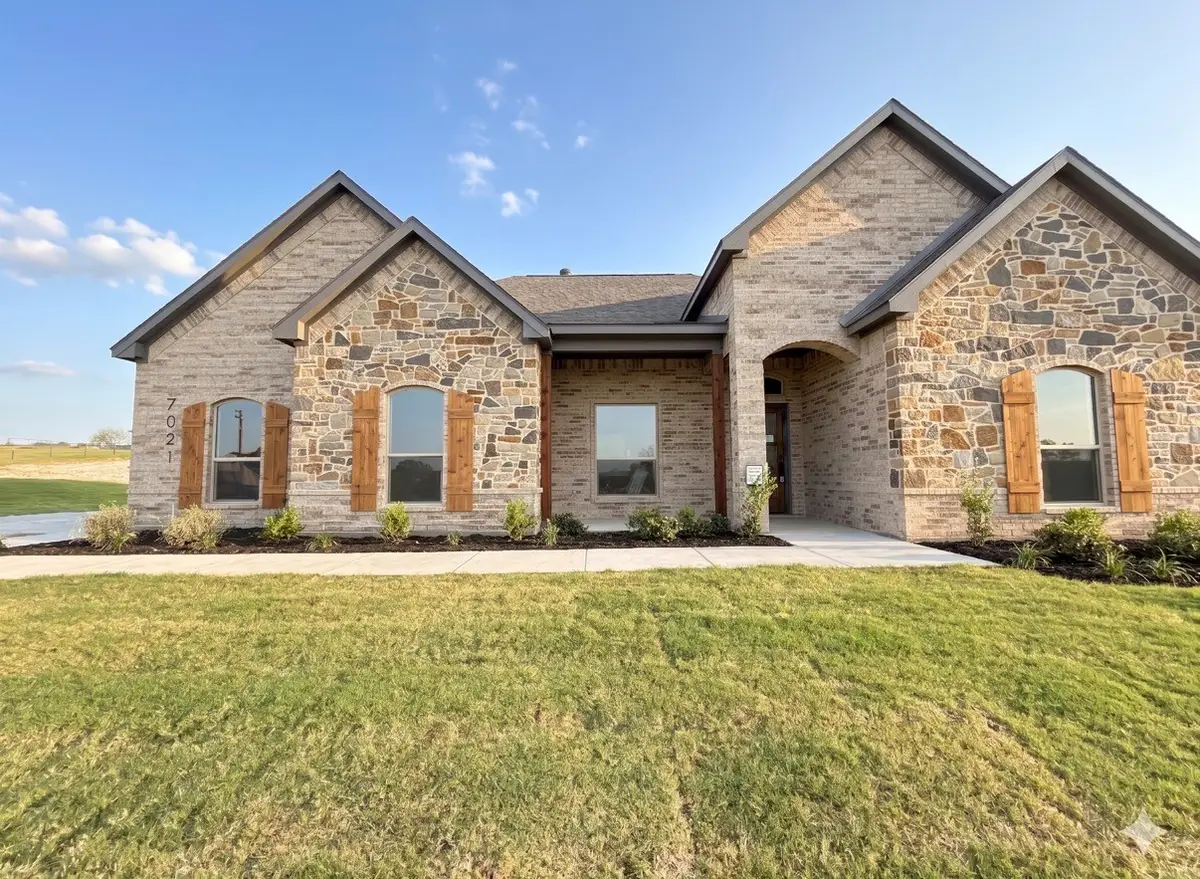 7021 Ranch View Place, Springtown, TX 76082 - #1