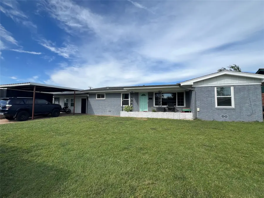 413 W Rogers, Wichita Falls, TX 76309 - #2