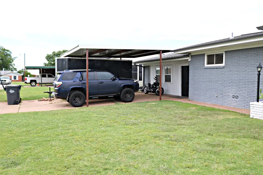 413 W Rogers, Wichita Falls, TX 76309 - #3