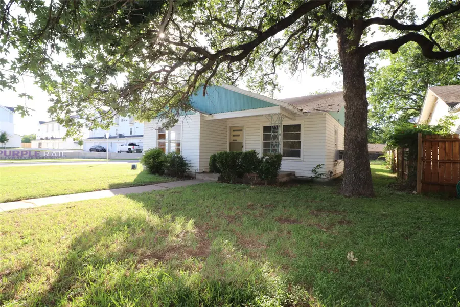 431 W Collins Street, Stephenville, TX 76401 - #3