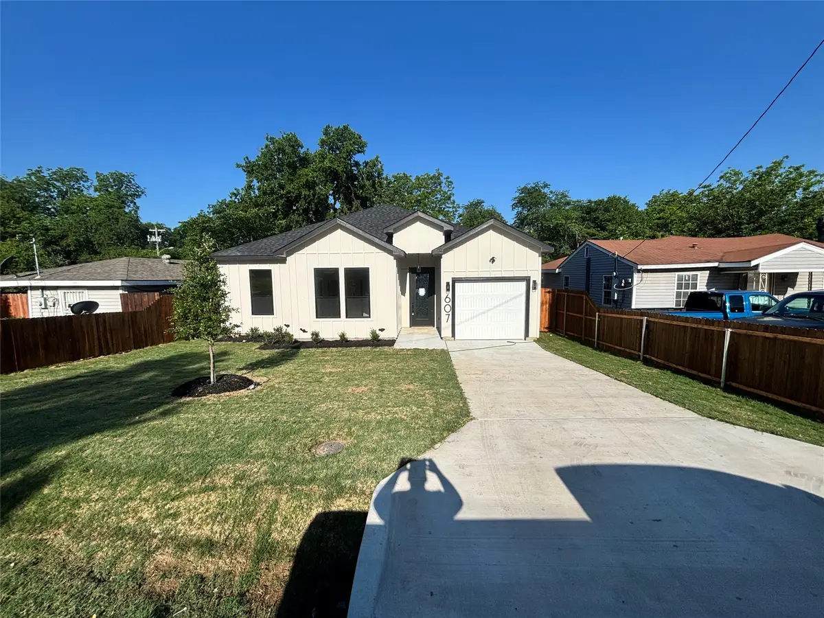 607 Neomi Avenue, Dallas, TX 75217 - #1