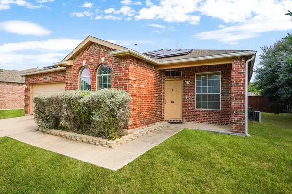 1813 White Dove Lane, Denton, TX 76210