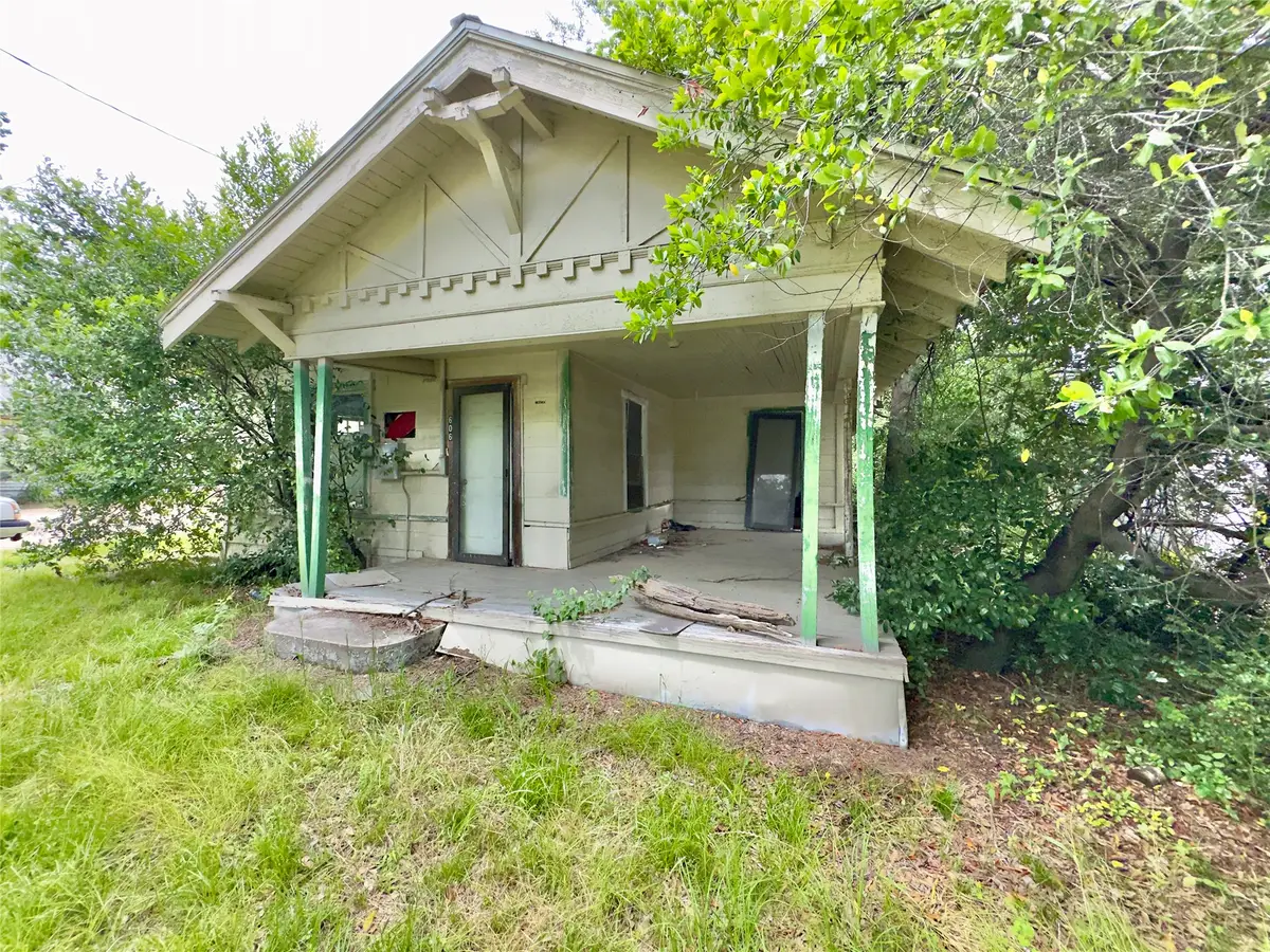 606 Houston Street, Sulphur Springs, TX 75482 - #1