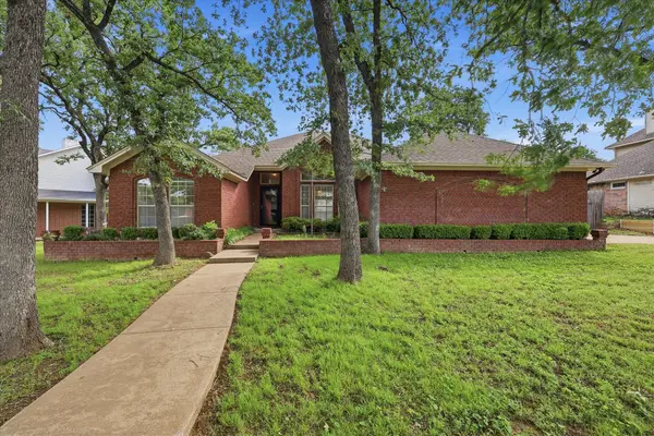 5505 Eagle Rock Road, Arlington, TX 76017