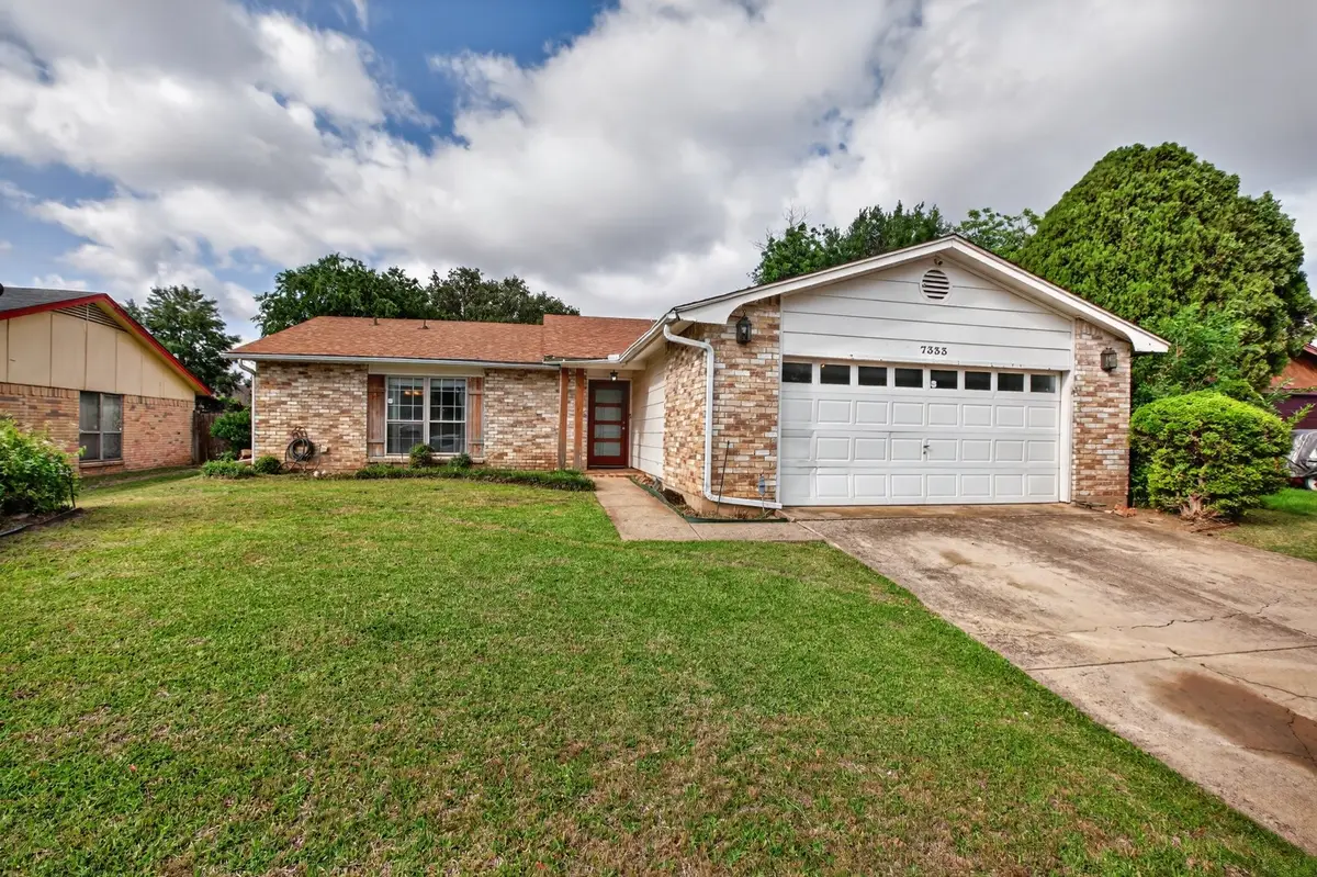 7333 Misty Meadow Drive S, Fort Worth, TX 76133 - #1