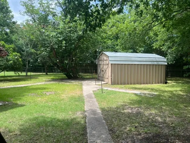 1211 Belmont Street, Gainesville, TX 76240 - #3