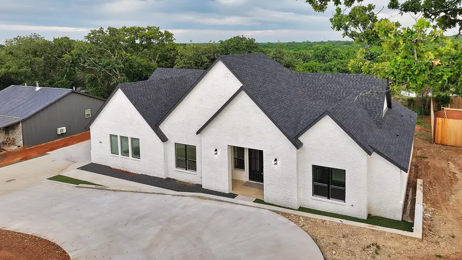 1405 Apache Court, Joshua, TX 76058 - #2
