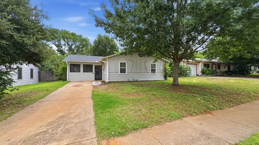612 Aransas Drive, Euless, TX 76039 - #2