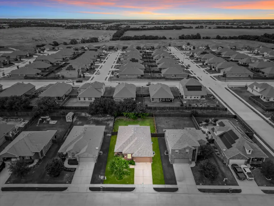 5135 Crystal Lake Avenue, Krum, TX 76249 - #2