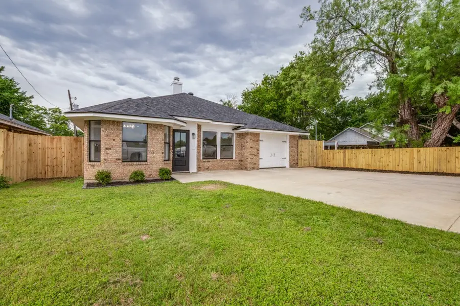 1905 Lakeview Drive, Grand Prairie, TX 75051 - #2