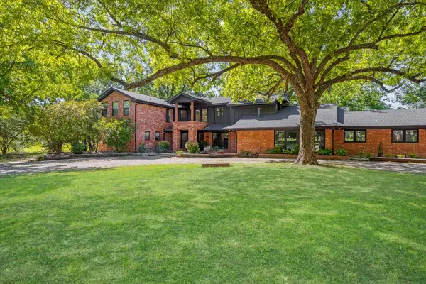 1000 Yorkshire Drive, Sherman, TX 75092