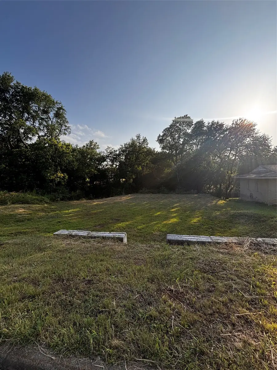 13 Geraldine Lane, Denison, TX 75020 - #2