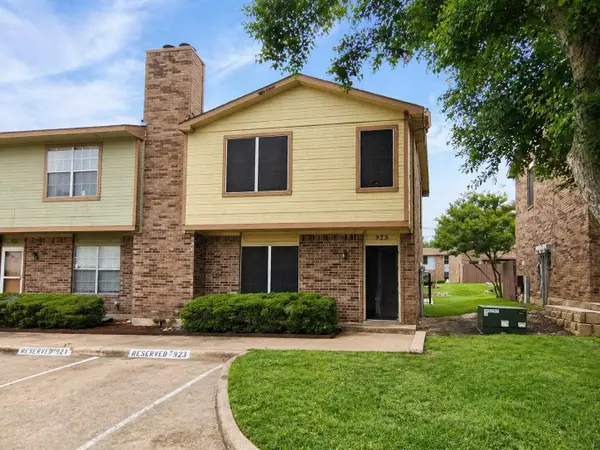 923 Vedral Place, Cedar Hill, TX 75104