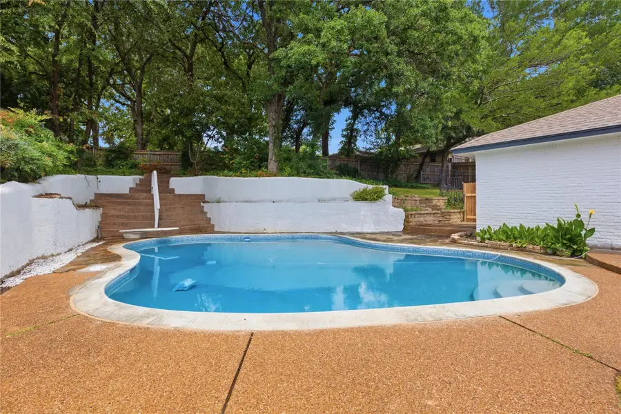 237 Bradford Drive, Hurst, TX 76053 - #2
